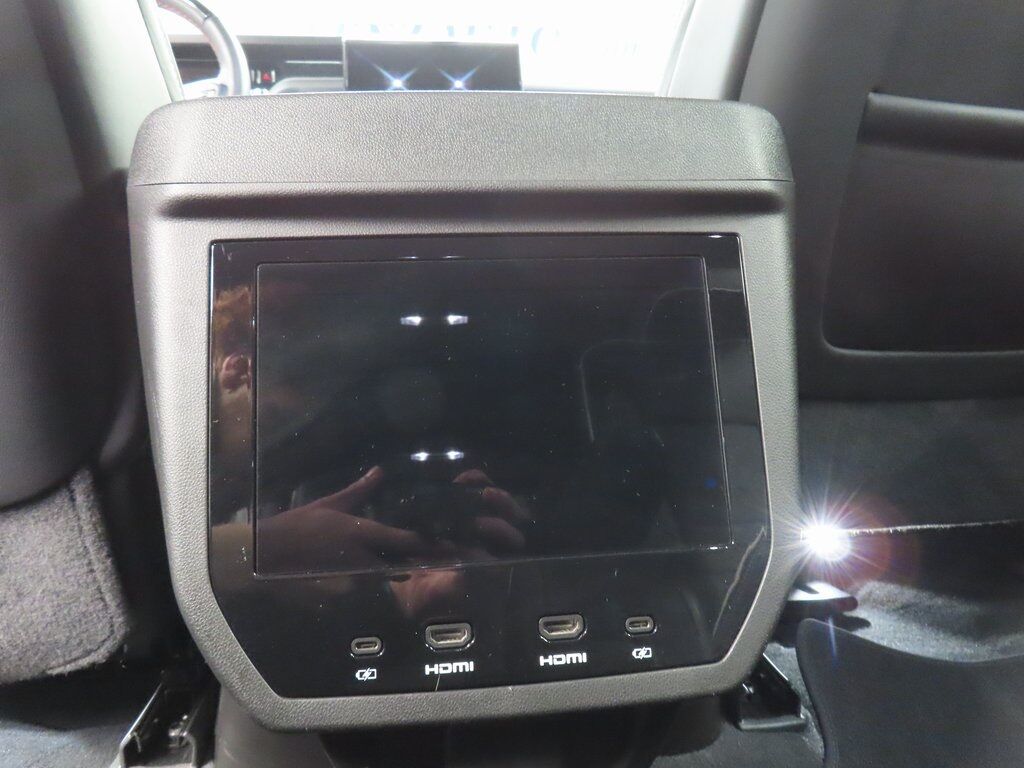 2025 GMC Yukon AT4 Ultimate 4WD Fond du Lac WI