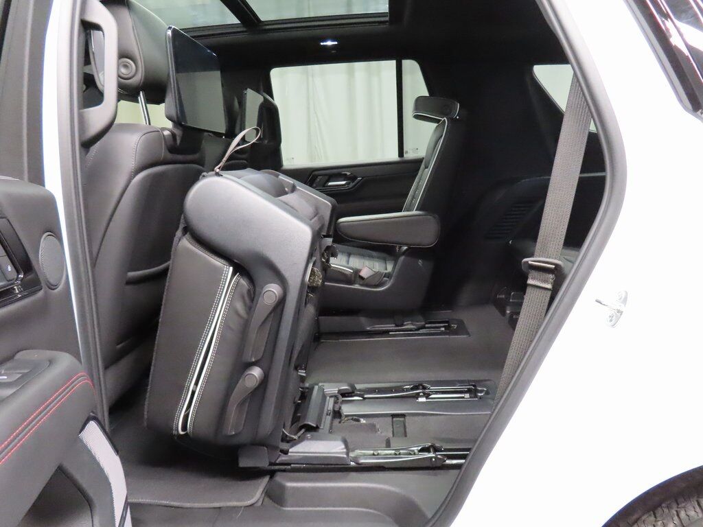 2025 GMC Yukon AT4 Ultimate 4WD Fond du Lac WI