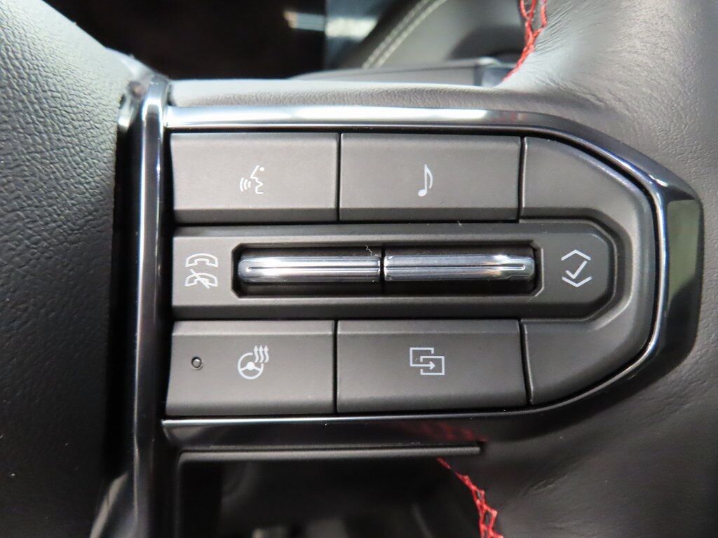 2025 GMC Yukon AT4 Ultimate 4WD Fond du Lac WI