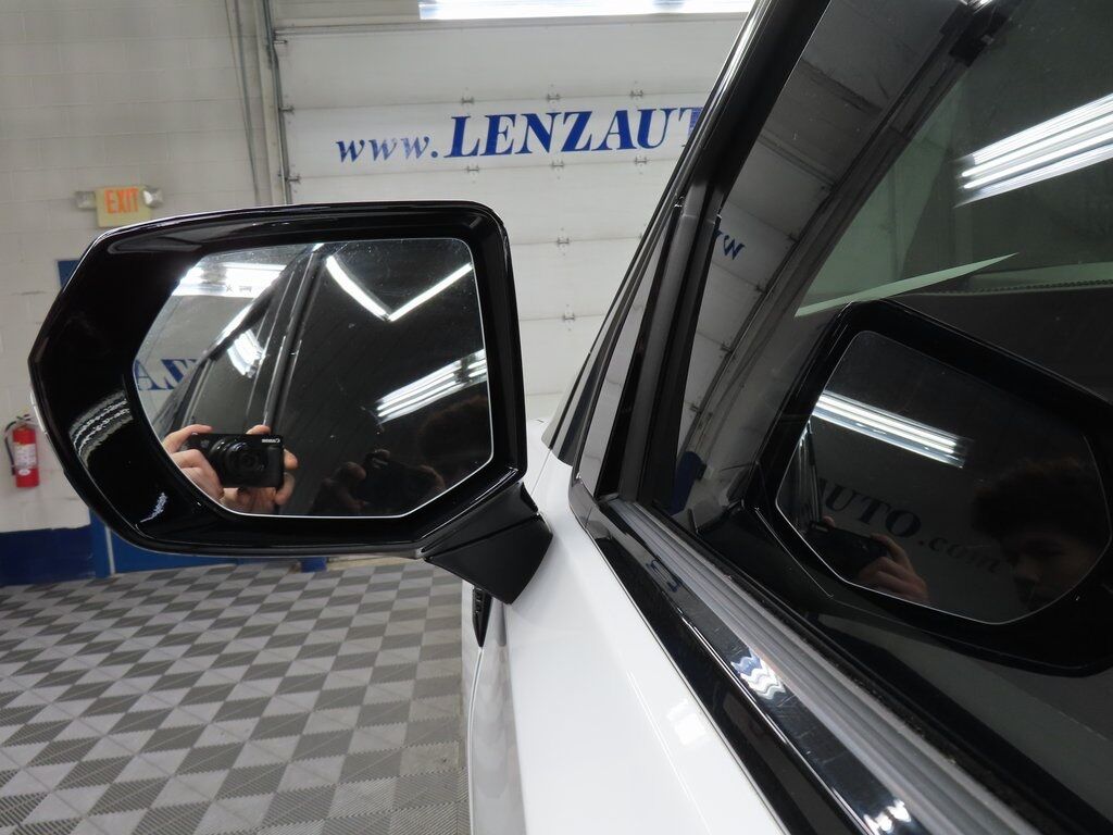 2025 GMC Yukon AT4 Ultimate 4WD Fond du Lac WI