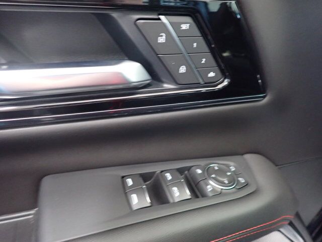 2025 GMC Yukon AT4 Ultimate 4WD LEATHER NAVI SUNROOF Listowel ON