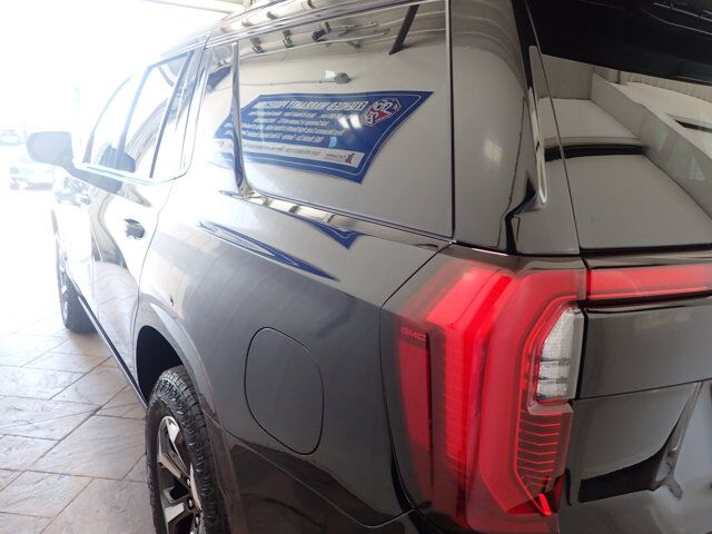 2025 GMC Yukon AT4 Ultimate 4WD LEATHER NAVI SUNROOF Listowel ON