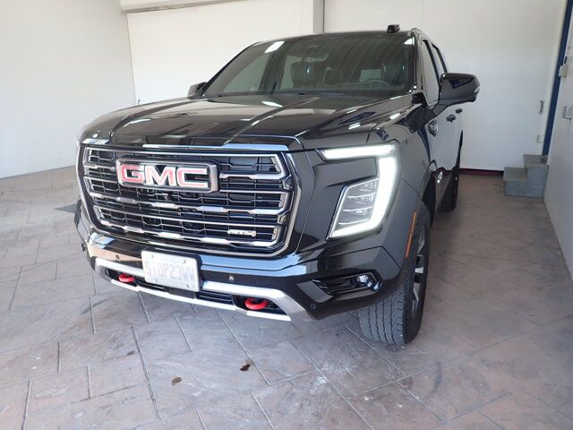 2025 GMC Yukon AT4 Ultimate 4WD LEATHER NAVI SUNROOF Listowel ON