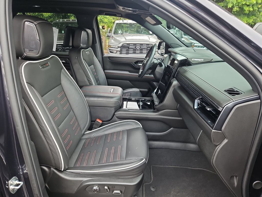 2025 GMC Yukon AT4 Ultimate Gresham OR