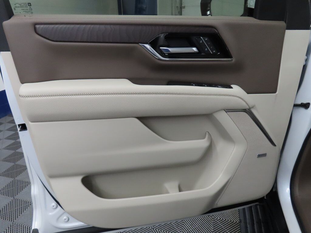 2025 GMC Yukon Denali 4WD 7 Passenger Fond du Lac WI