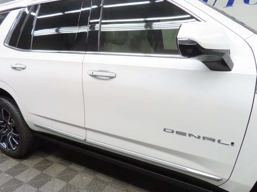 2025 GMC Yukon Denali 4WD 7 Passenger Fond du Lac WI