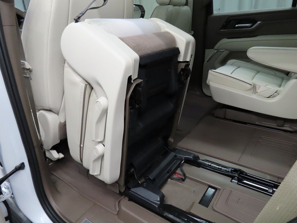 2025 GMC Yukon Denali 4WD 7 Passenger Fond du Lac WI