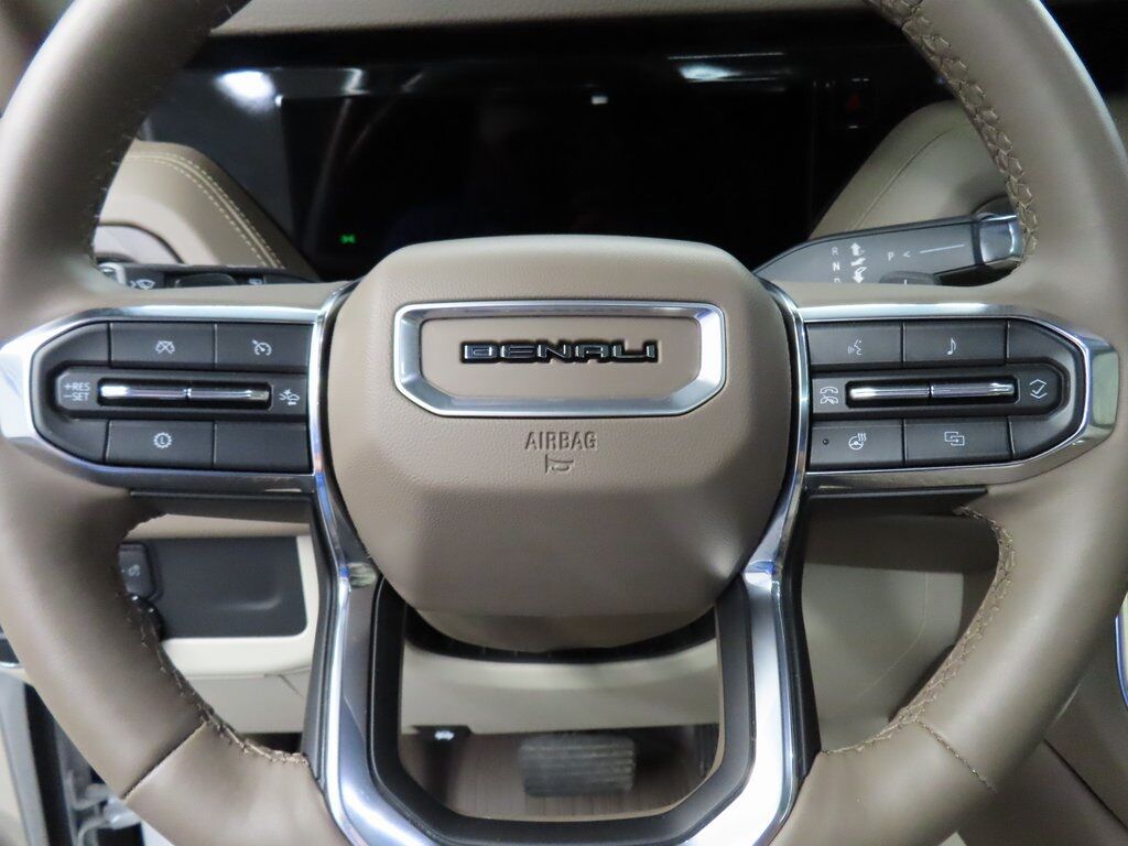 2025 GMC Yukon Denali 4WD 7 Passenger Fond du Lac WI