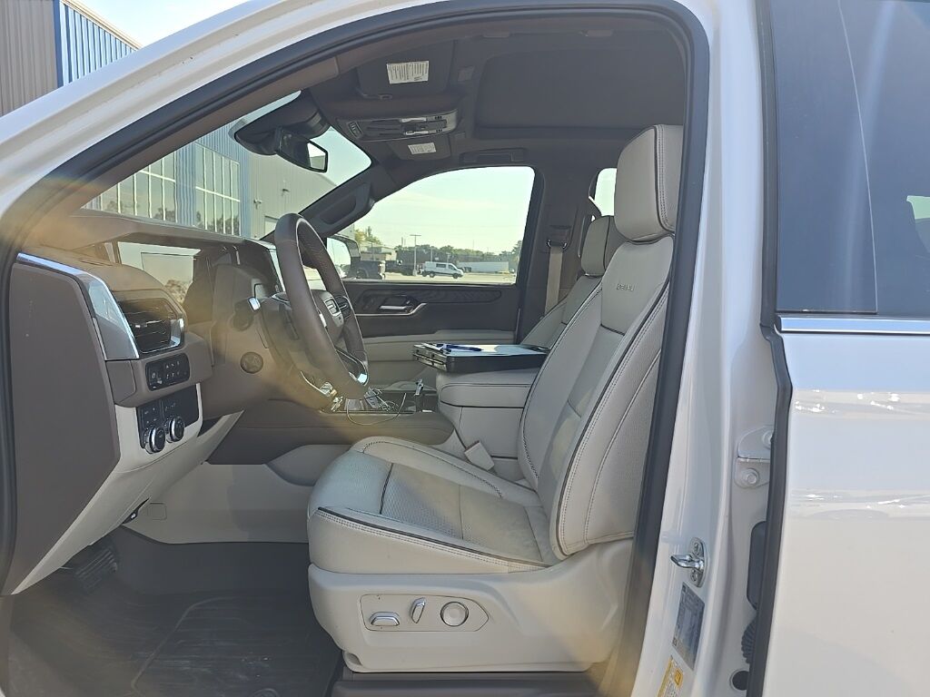 2025 GMC Yukon Denali 4WD 7 Passenger Fond du Lac WI