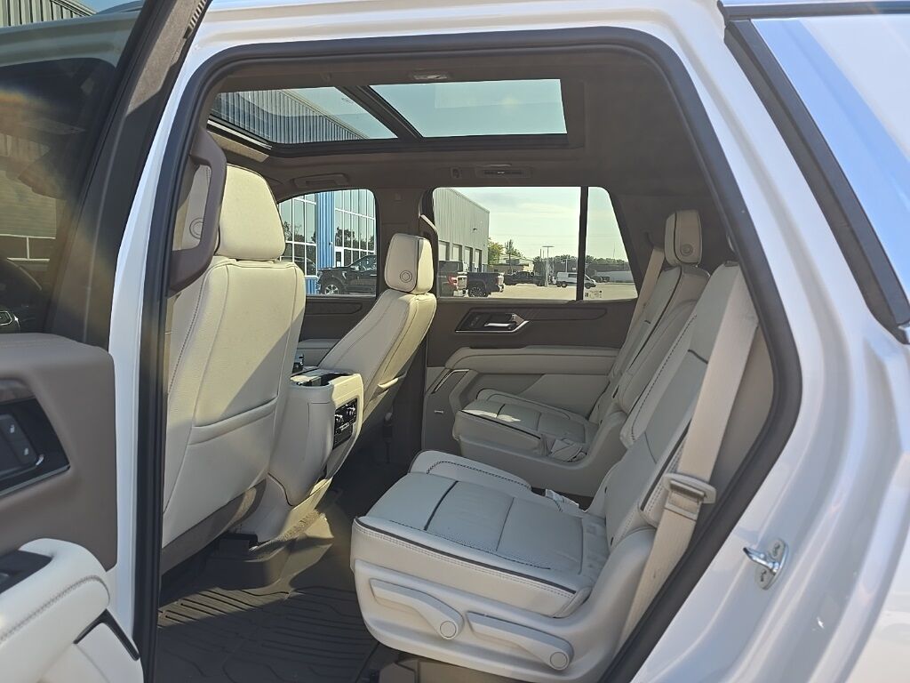 2025 GMC Yukon Denali 4WD 7 Passenger Fond du Lac WI