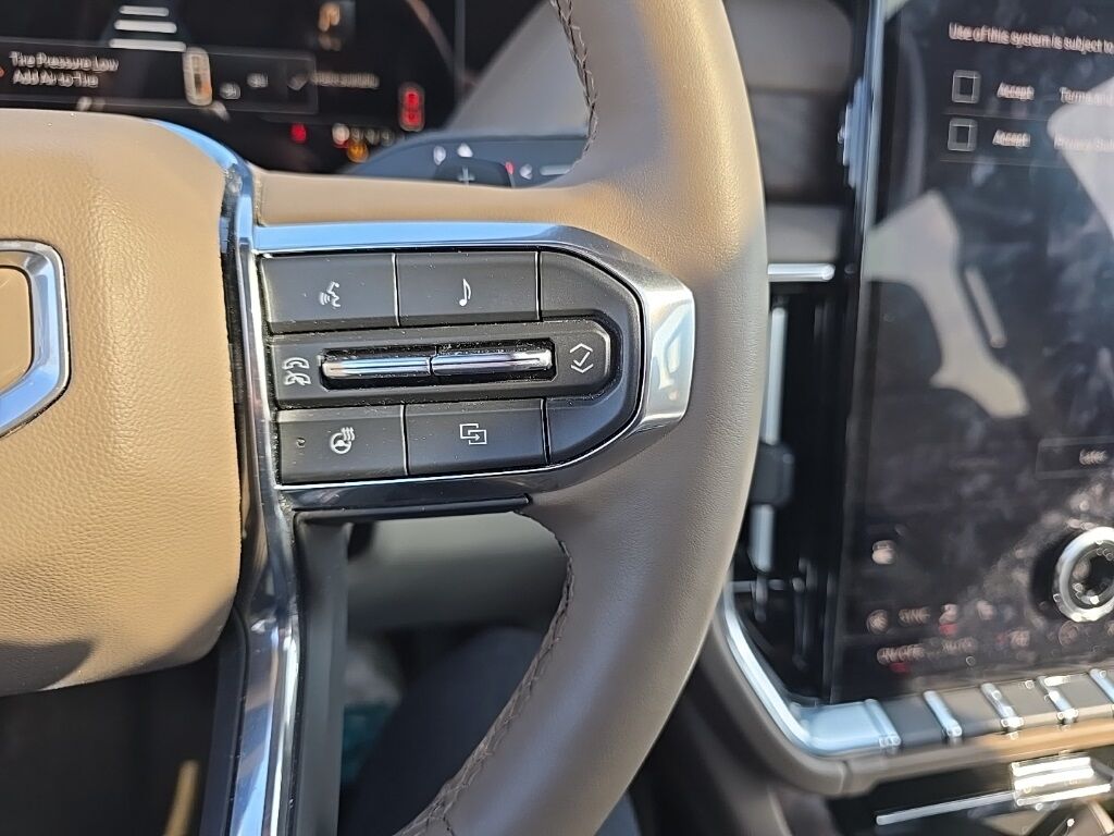 2025 GMC Yukon Denali 4WD 7 Passenger Fond du Lac WI
