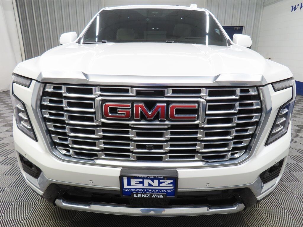 2025 GMC Yukon Denali 4WD 7 Passenger Fond du Lac WI