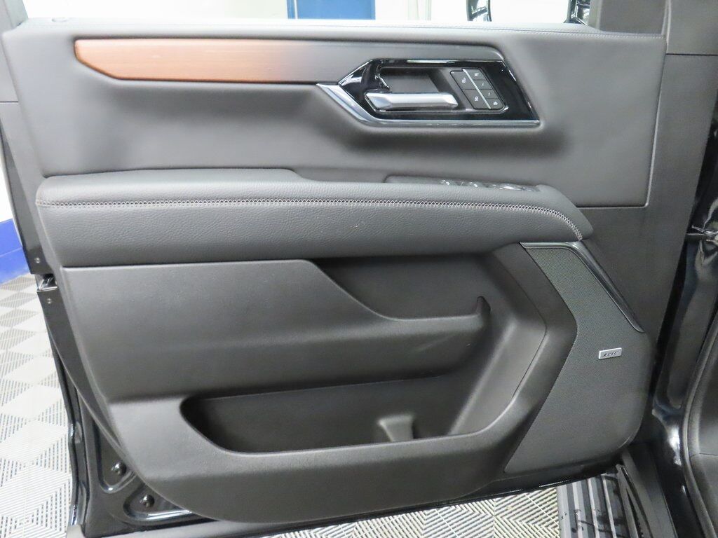 2025 GMC Yukon Denali 4WD Fond du Lac WI