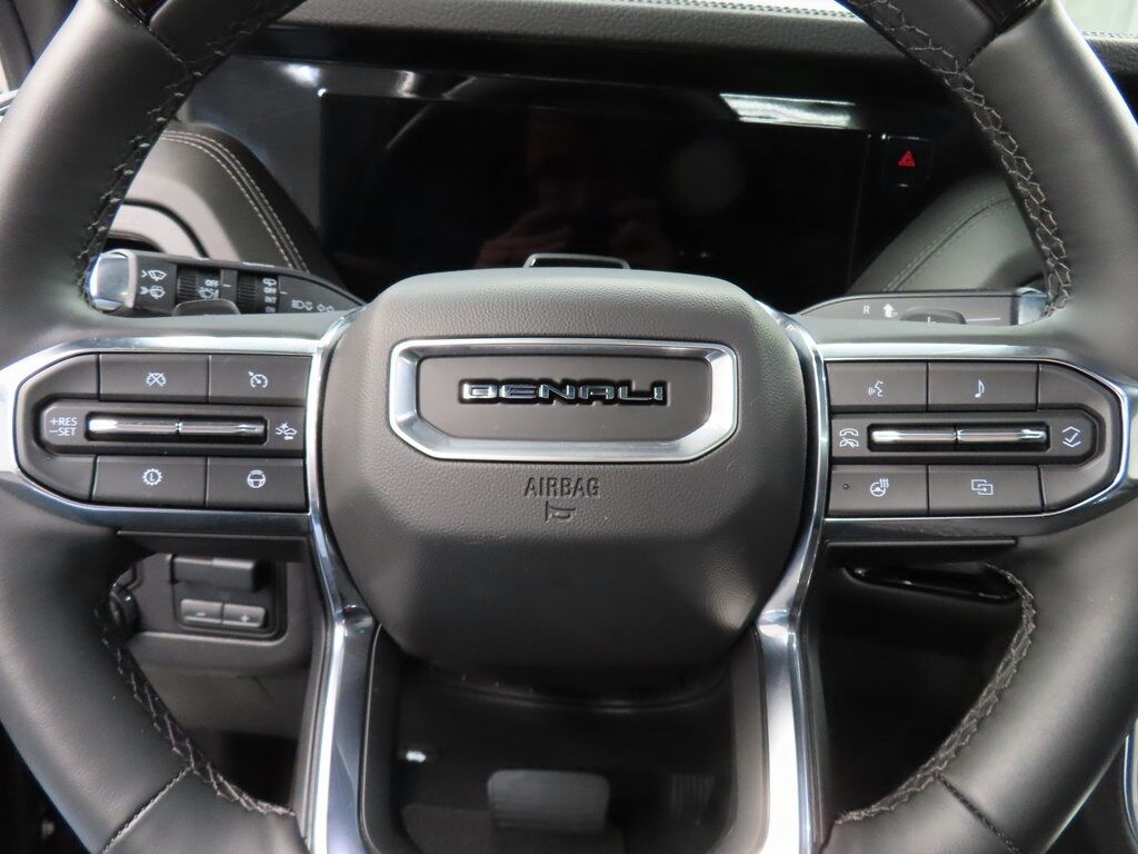 2025 GMC Yukon Denali 4WD Fond du Lac WI