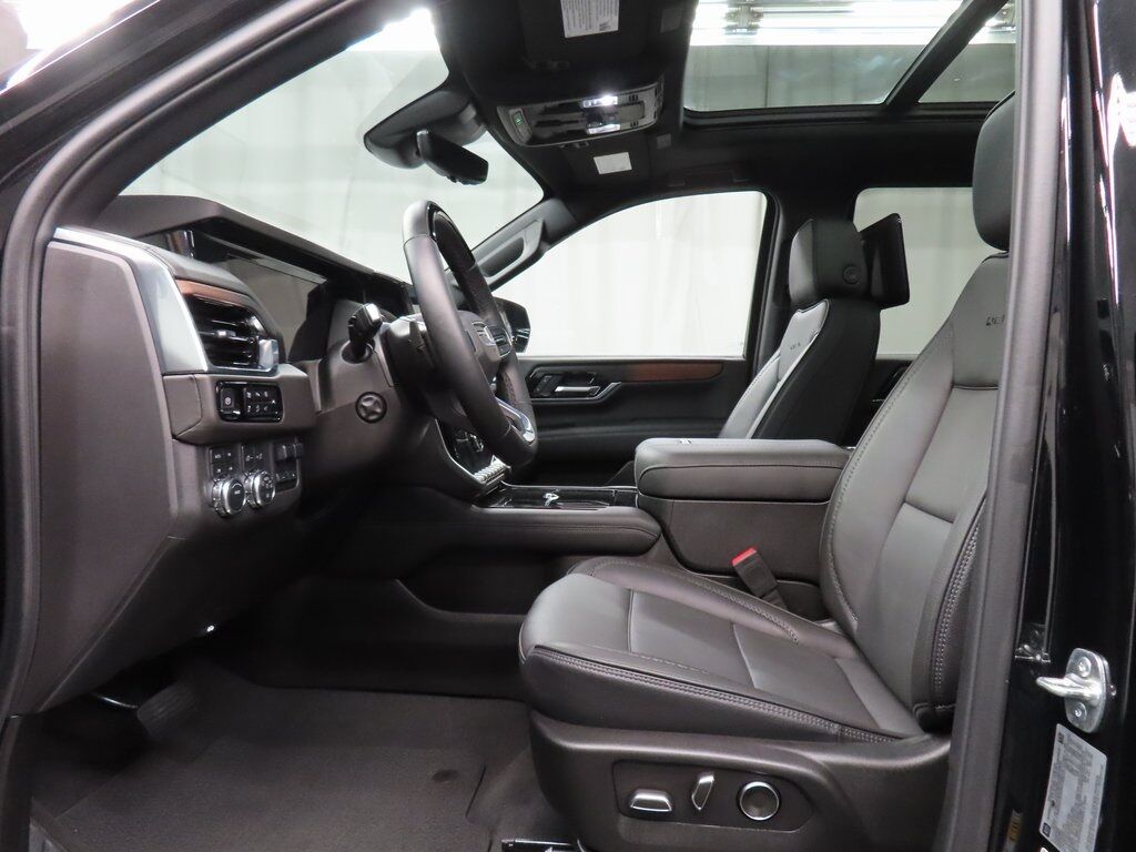 2025 GMC Yukon Denali 4WD Fond du Lac WI