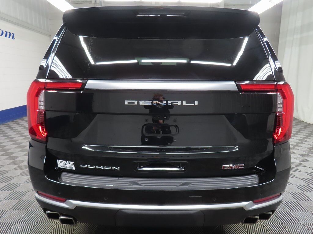 2025 GMC Yukon Denali 4WD Fond du Lac WI