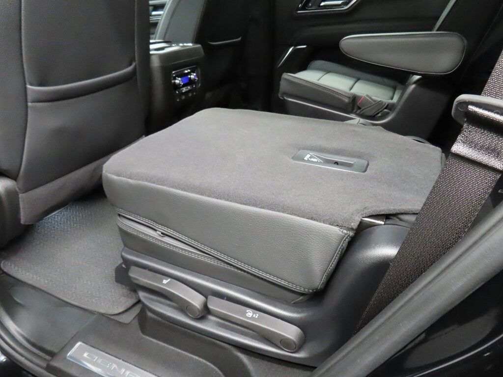 2025 GMC Yukon Denali 4WD Fond du Lac WI