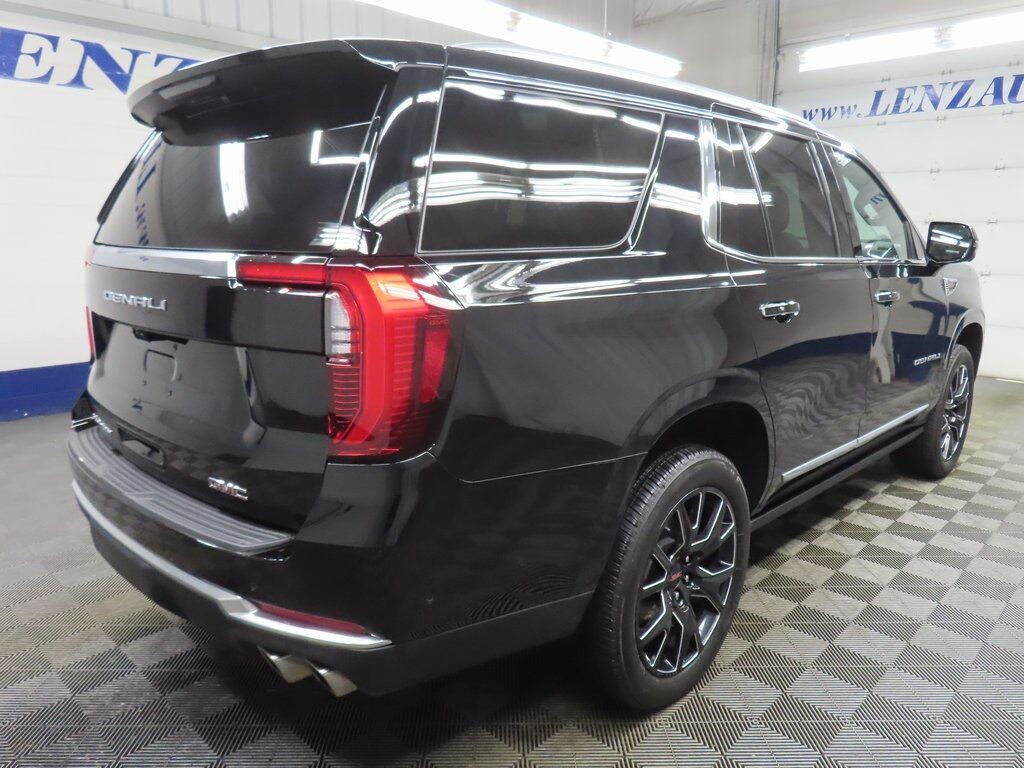 2025 GMC Yukon Denali 4WD Fond du Lac WI