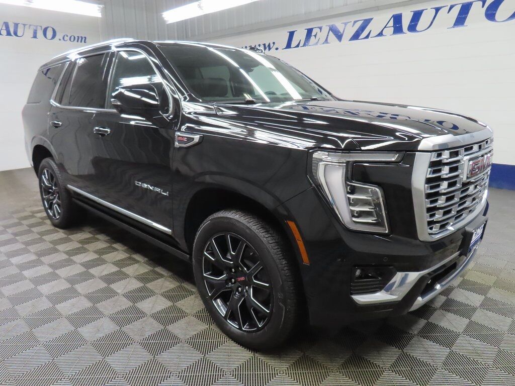 2025 GMC Yukon Denali 4WD