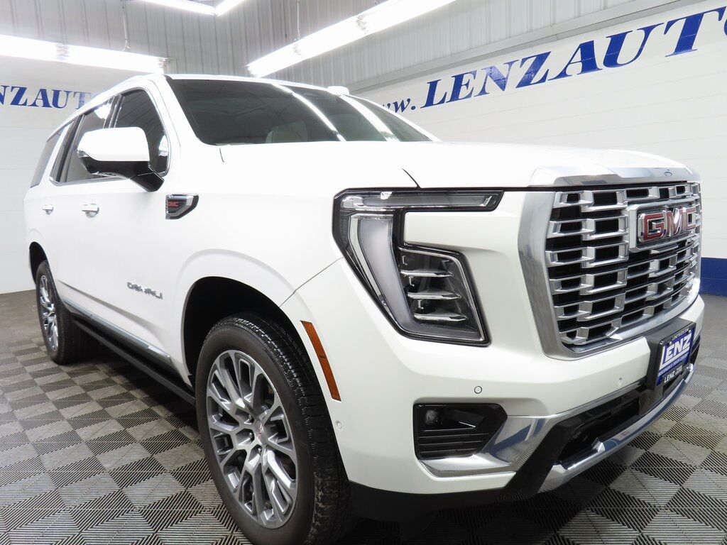 2025 GMC Yukon Denali 4WD