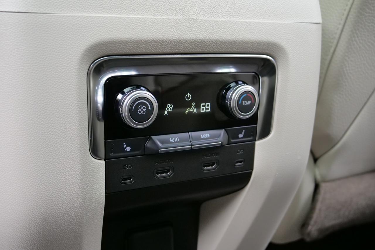 2025 GMC Yukon Denali / Reserve Package / Duramax Diesel! Lincolnton NC