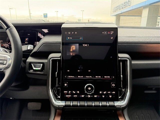 2025 GMC Yukon Denali Farmington MO