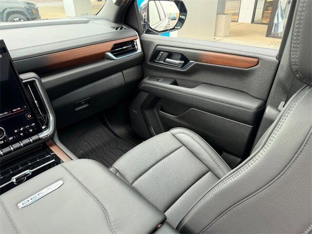 2025 GMC Yukon Denali Farmington MO