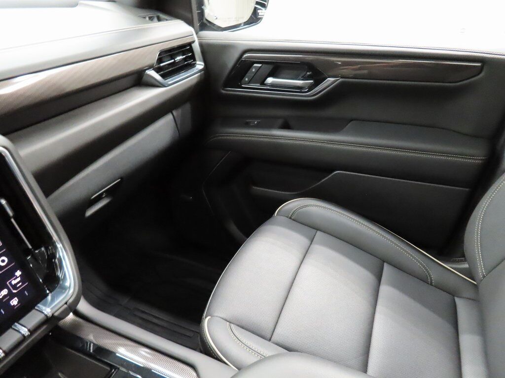 2025 GMC Yukon Elevation 4WD 7 Passenger Fond du Lac WI