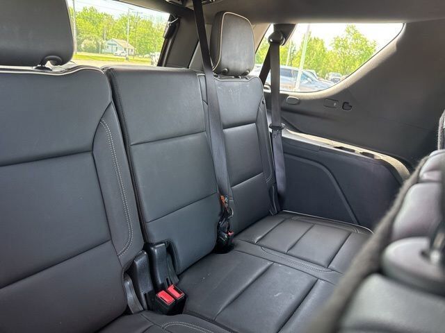 2025 GMC Yukon Elevation Carbondale IL