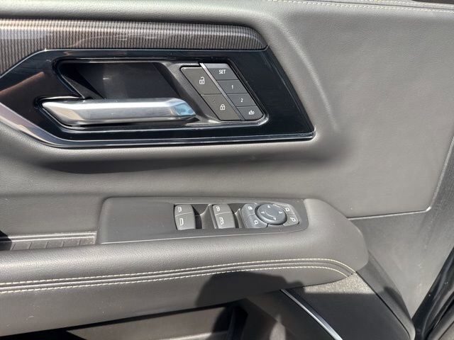 2025 GMC Yukon Elevation Carbondale IL