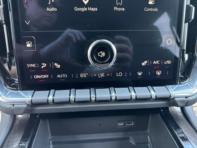 2025 GMC Yukon Elevation Carbondale IL