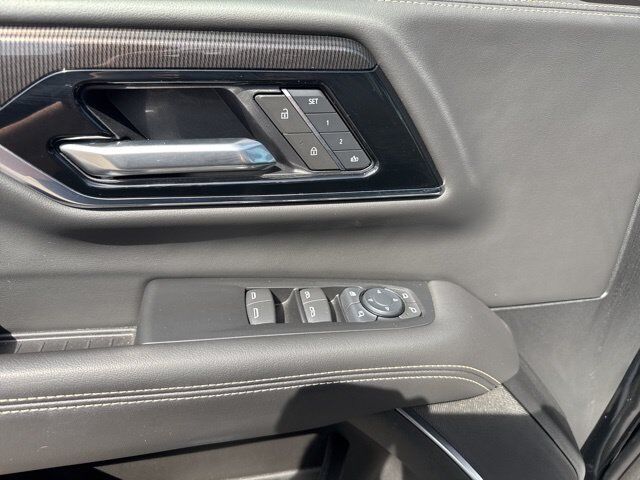 2025 GMC Yukon Elevation Carbondale IL