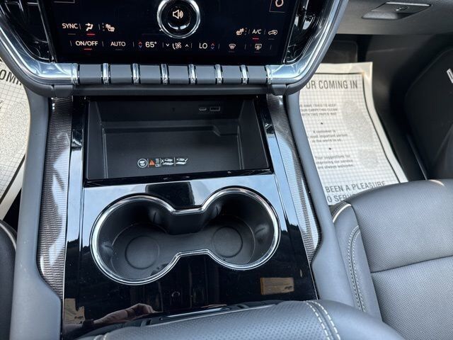 2025 GMC Yukon Elevation Carbondale IL