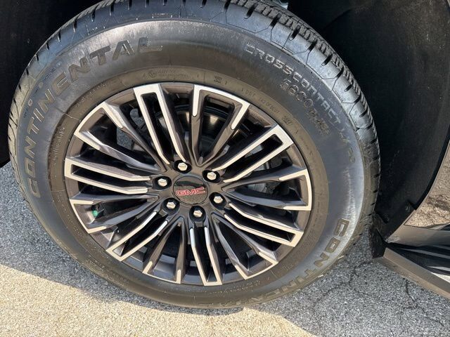 2025 GMC Yukon Elevation Carbondale IL