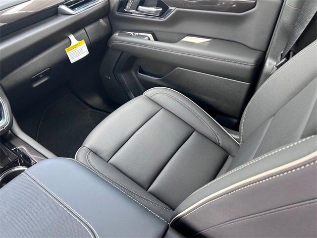 2025 GMC Yukon Elevation Farmington MO