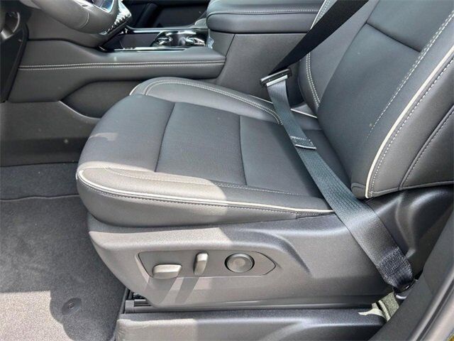 2025 GMC Yukon Elevation Farmington MO