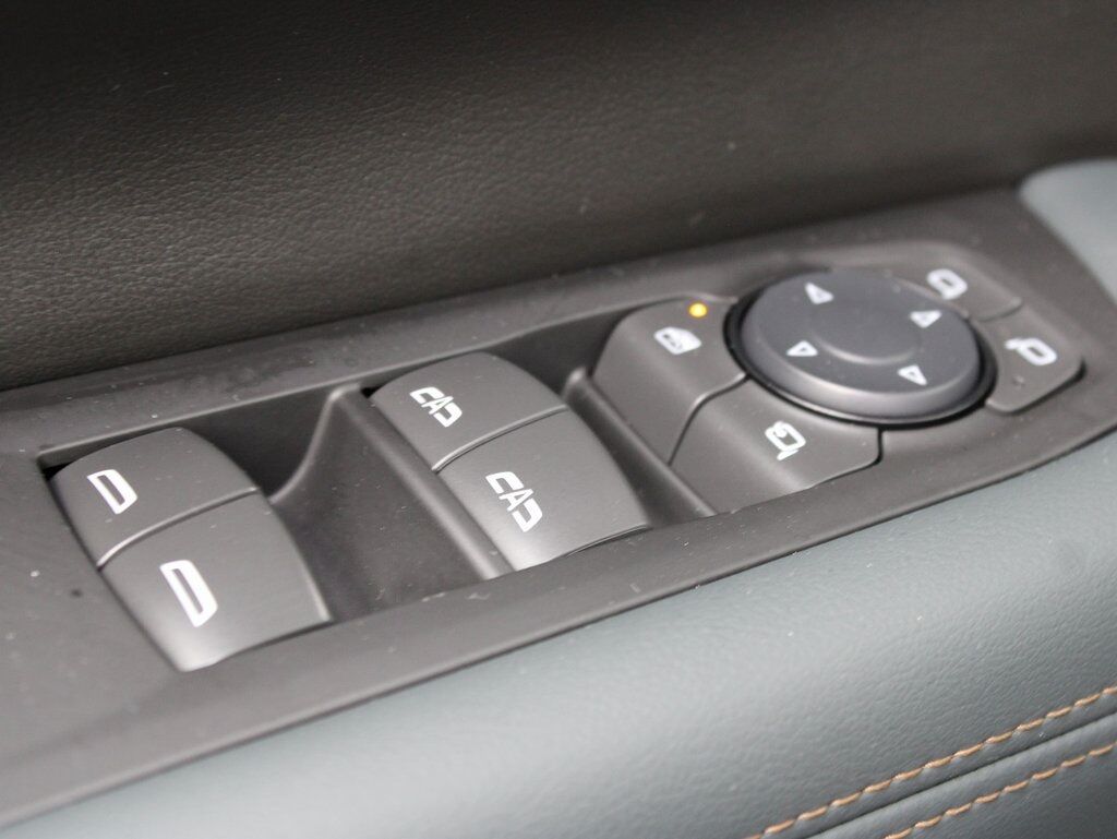 2025 GMC Yukon XL AT4 4WD 7 Passenger Fond du Lac WI