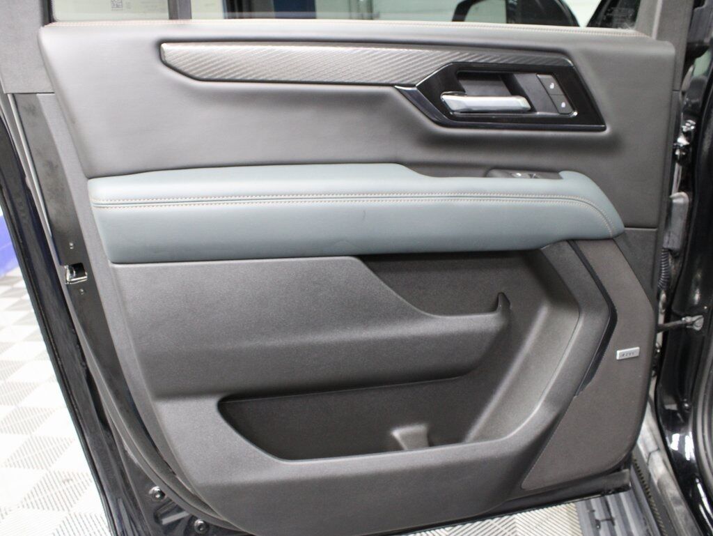 2025 GMC Yukon XL AT4 4WD 7 Passenger Fond du Lac WI