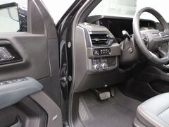 2025 GMC Yukon XL AT4 4WD 7 Passenger Fond du Lac WI