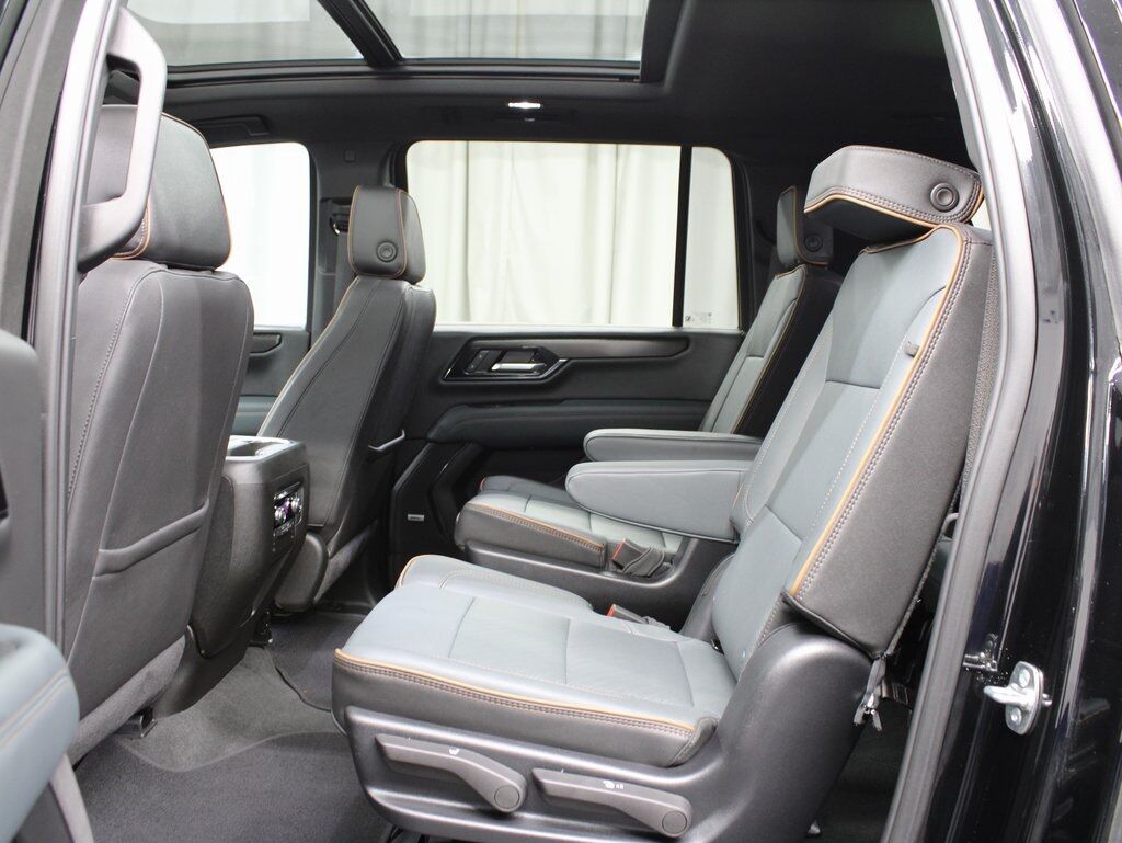 2025 GMC Yukon XL AT4 4WD 7 Passenger Fond du Lac WI