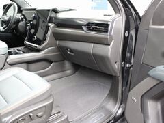 2025 GMC Yukon XL AT4 4WD 7 Passenger Fond du Lac WI