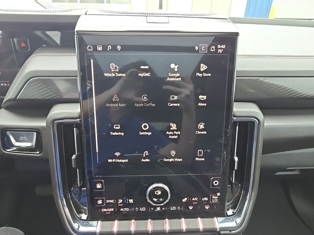 2025 GMC Yukon XL AT4 4WD 7 Passenger Fond du Lac WI
