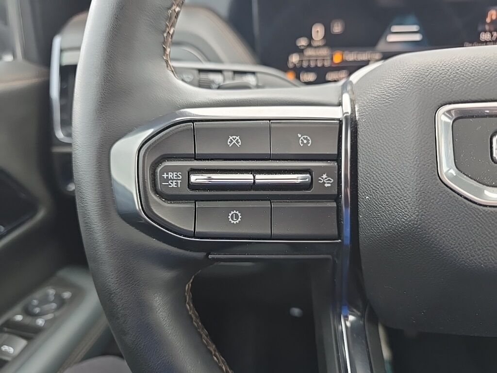 2025 GMC Yukon XL AT4 4WD 7 Passenger Fond du Lac WI