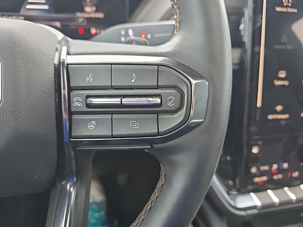 2025 GMC Yukon XL AT4 4WD 7 Passenger Fond du Lac WI