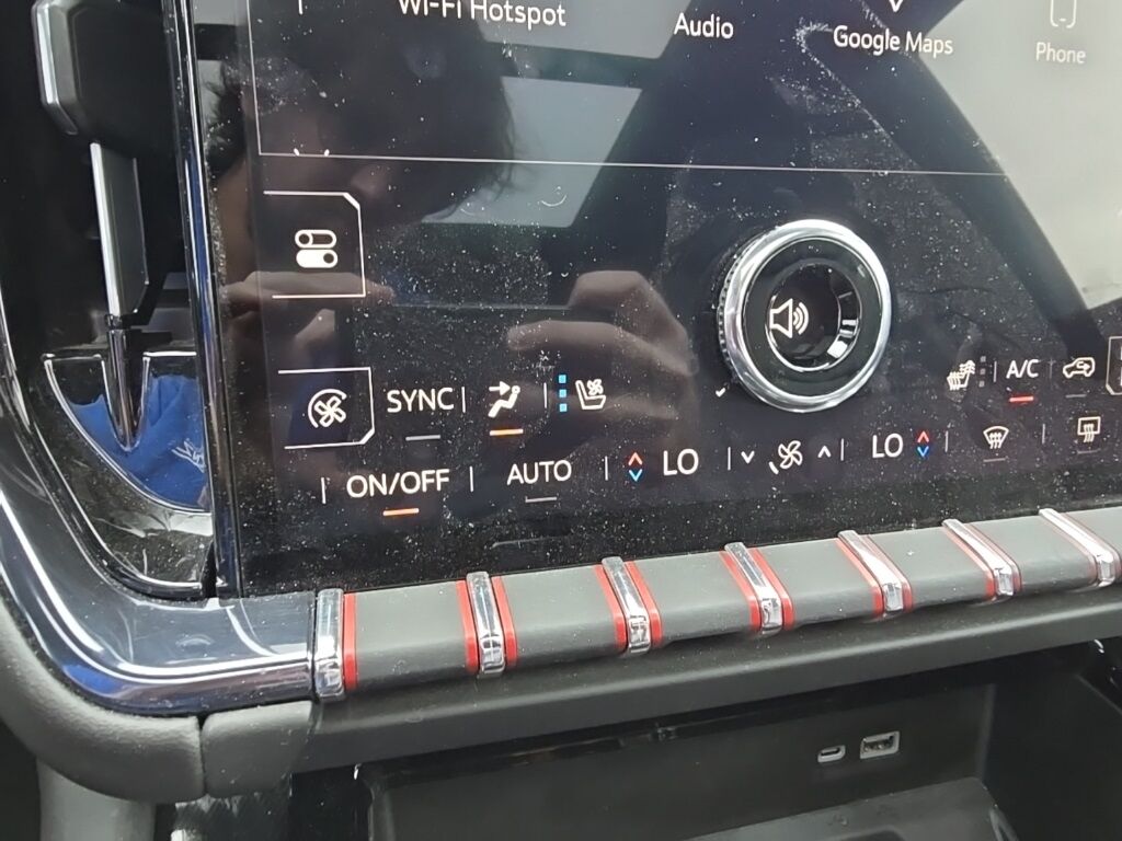 2025 GMC Yukon XL AT4 4WD 7 Passenger Fond du Lac WI