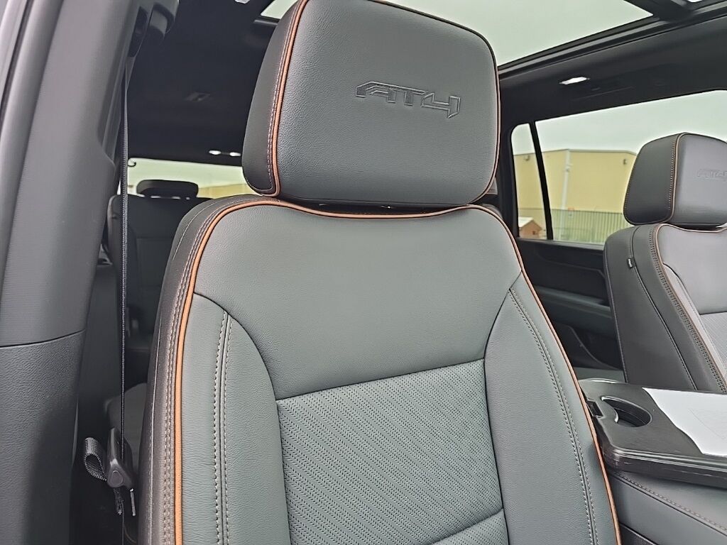 2025 GMC Yukon XL AT4 4WD 7 Passenger Fond du Lac WI