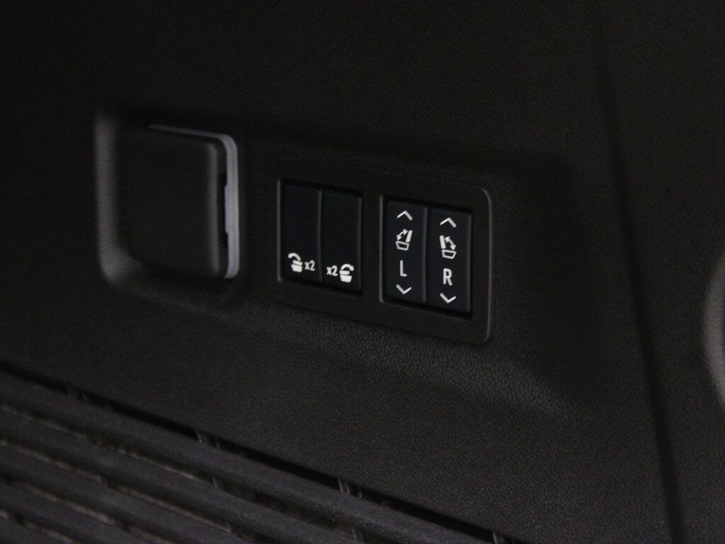 2025 GMC Yukon XL AT4 4WD 7 Passenger Fond du Lac WI