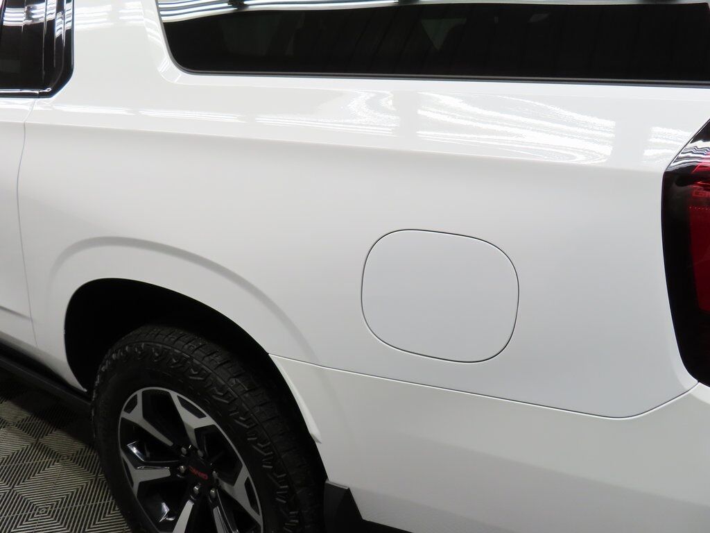 2025 GMC Yukon XL AT4 4WD Fond du Lac WI