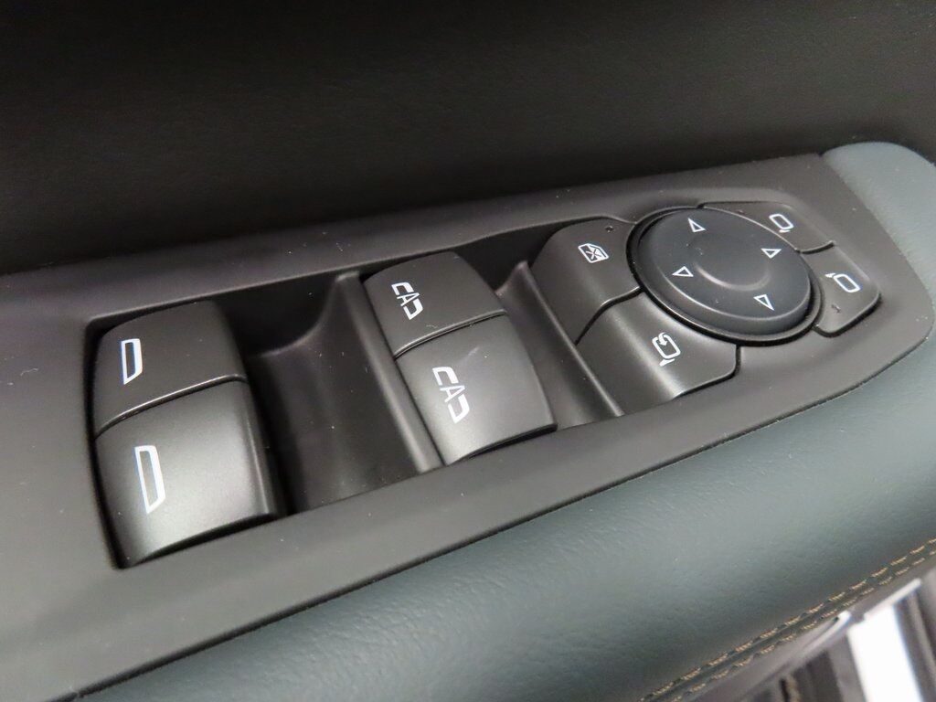 2025 GMC Yukon XL AT4 4WD Fond du Lac WI