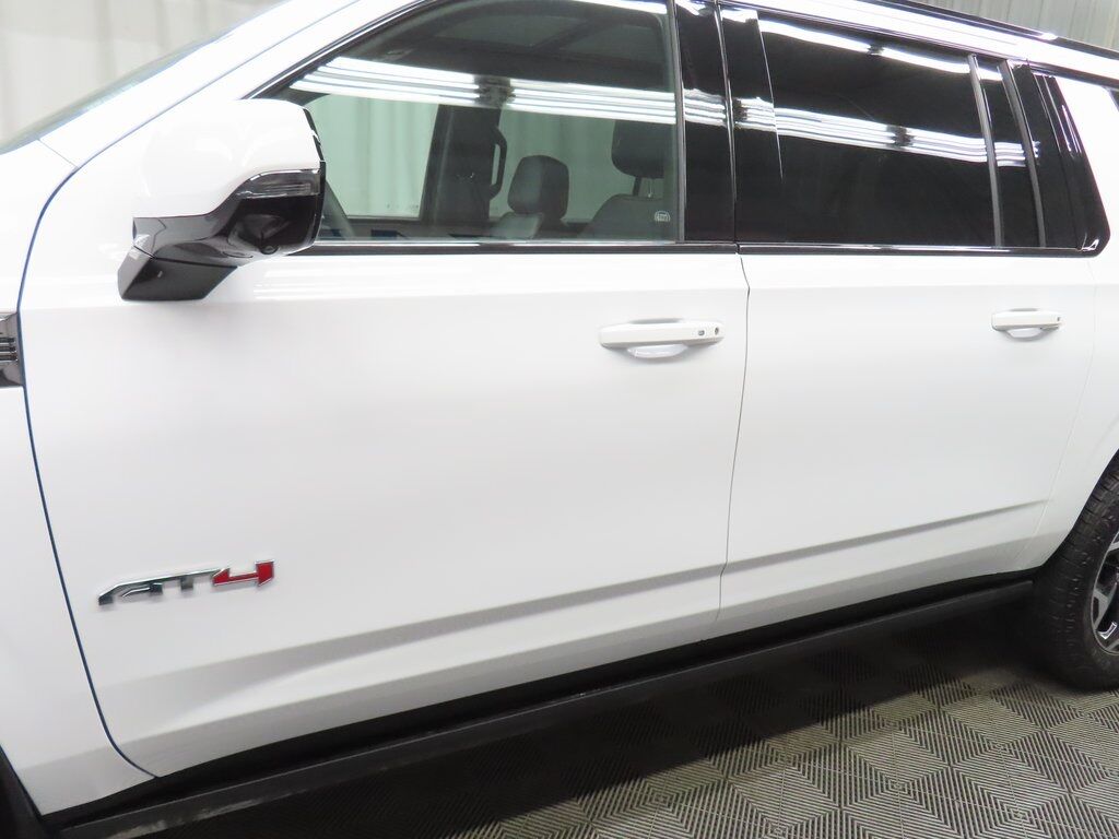 2025 GMC Yukon XL AT4 4WD Fond du Lac WI